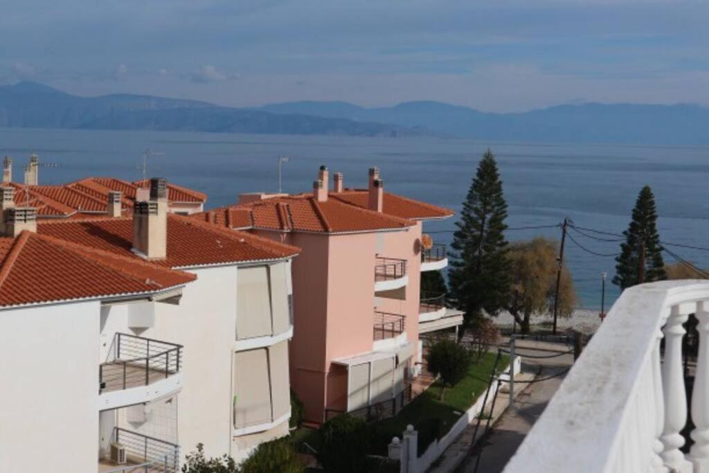 Anestis Apartment Akrata Exterior photo